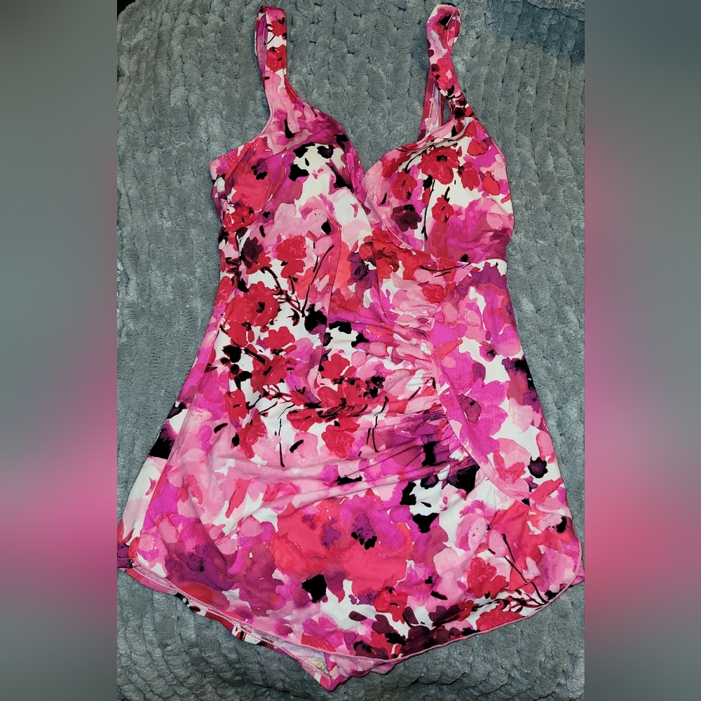 Maxine Of Hollywood One Piece Floral Swimsuit Sz‎ 16